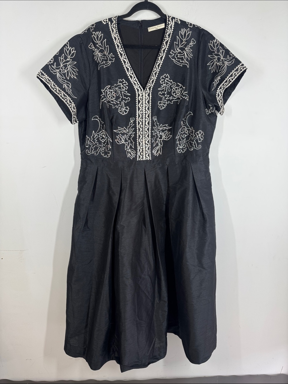 Wayward Fancies Eshakti Black Embroidered Midi Plus Size Dress Boho Party Chic